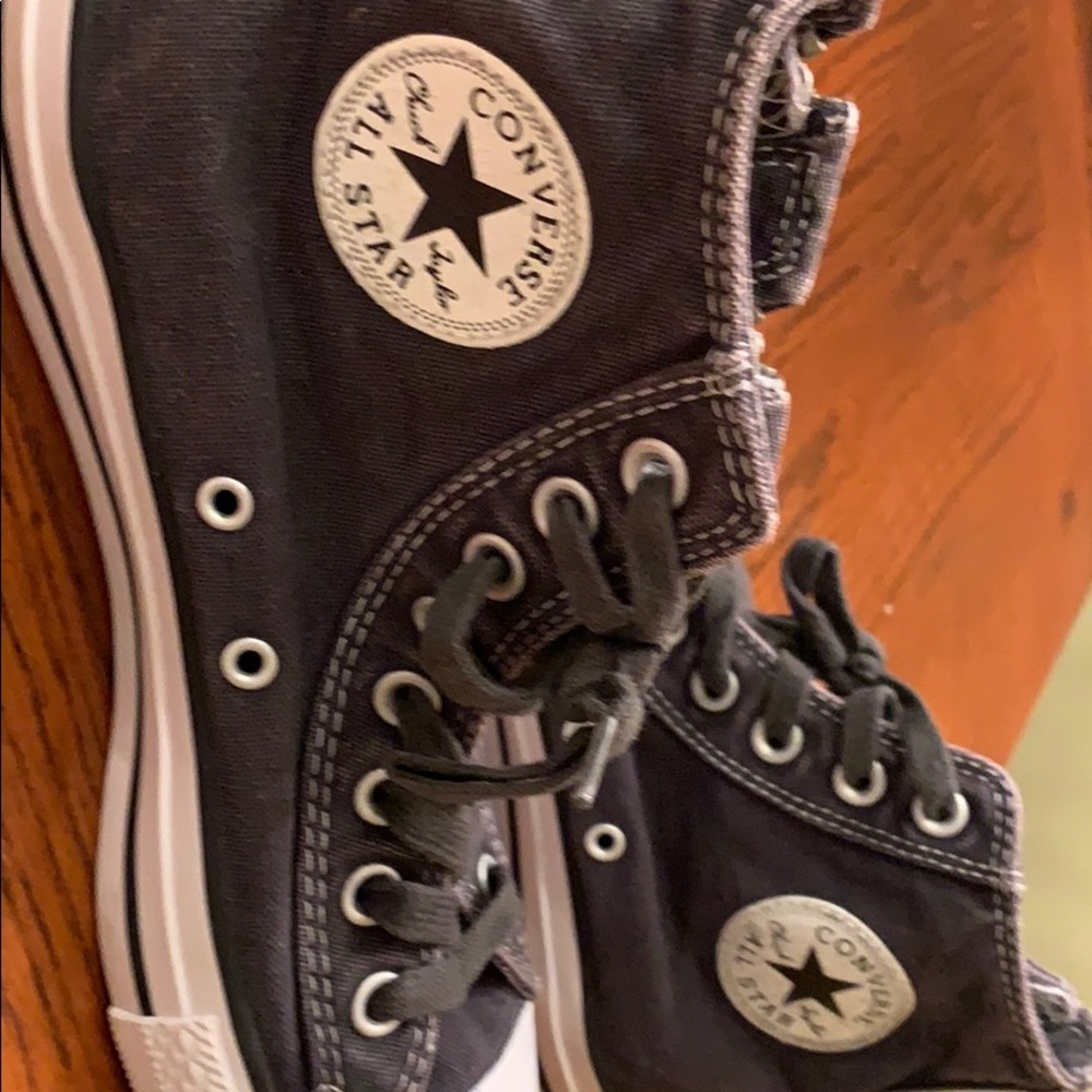Chuck Taylor’s converse all stars